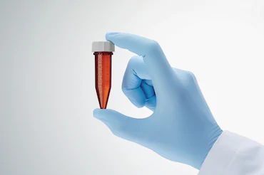 艾本德Eppendorf Tubes? 5.0 mL 帶螺旋蓋, 5.0 mL, 無(wú)菌、無(wú)熱原, 無(wú)RNase和DNase, 無(wú)DNA, 琥珀色（光保護(hù)）, 200 個(gè) (2 包 × 100 個(gè))貨號(hào)